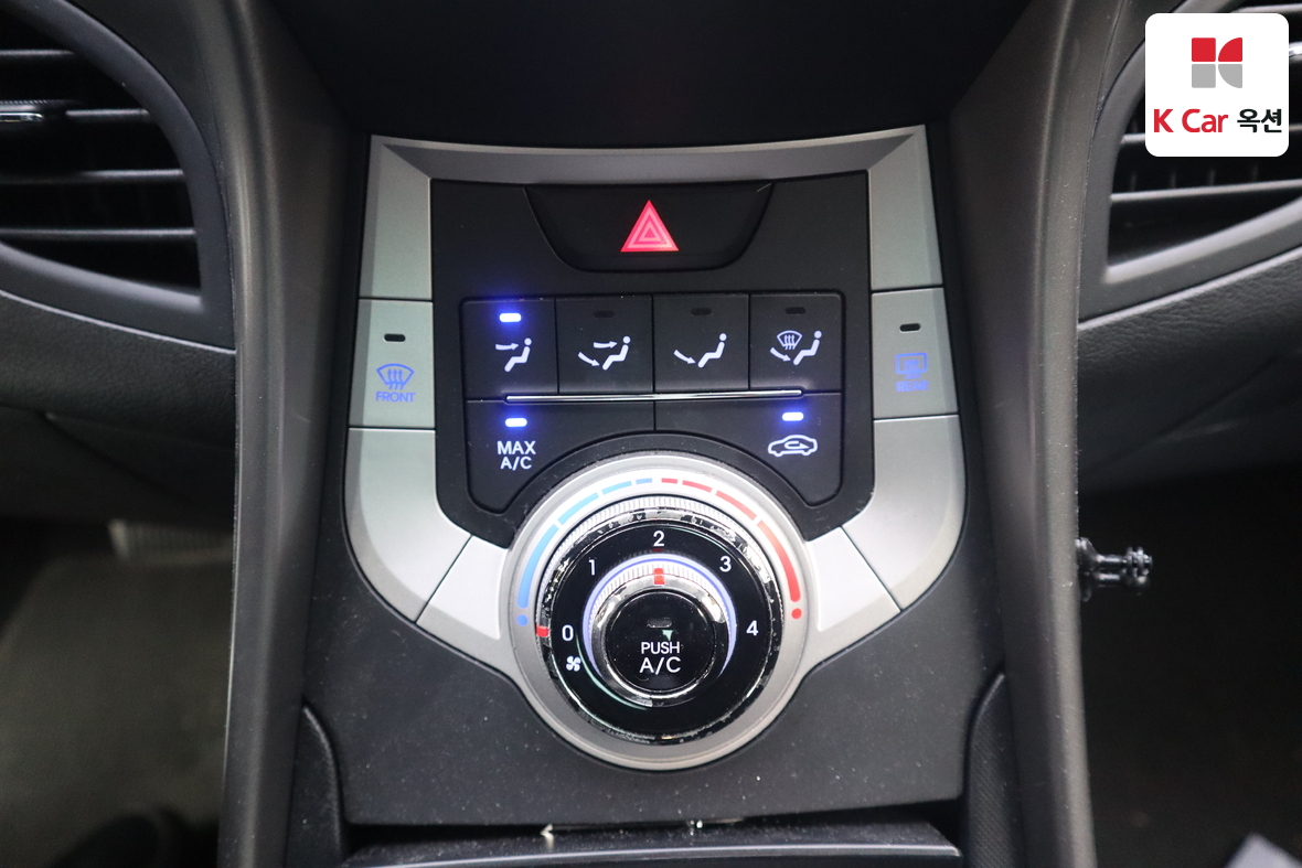 Hyundai Elantra 2012 - Image 15