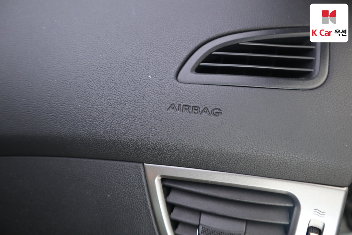 Hyundai Elantra 2012 - Image 29