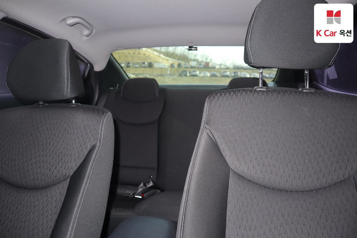 Hyundai Elantra 2012 - Image 18