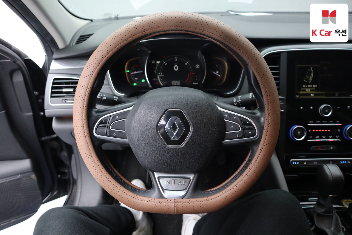Renault Samsung SM6 2017 - Image 10