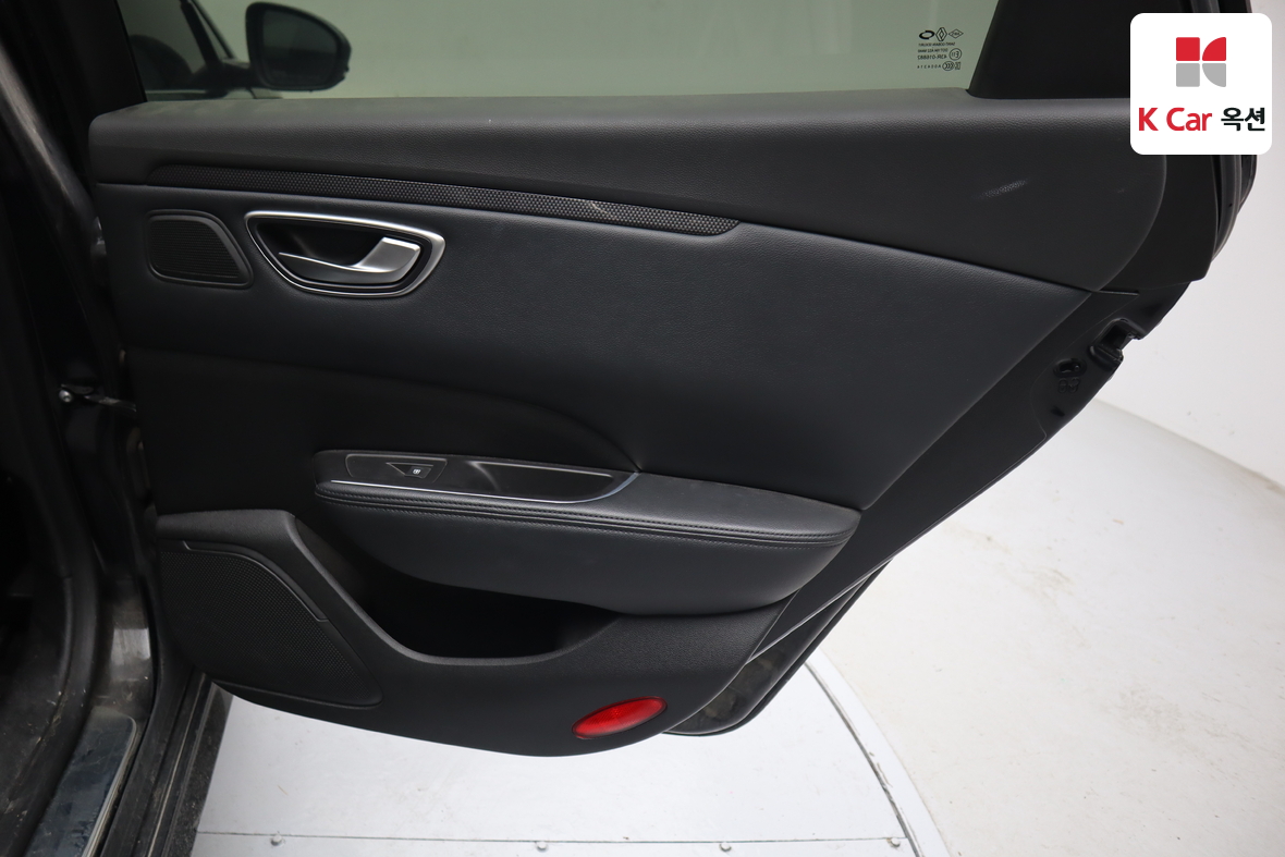 Renault Samsung SM6 2017 - Image 26