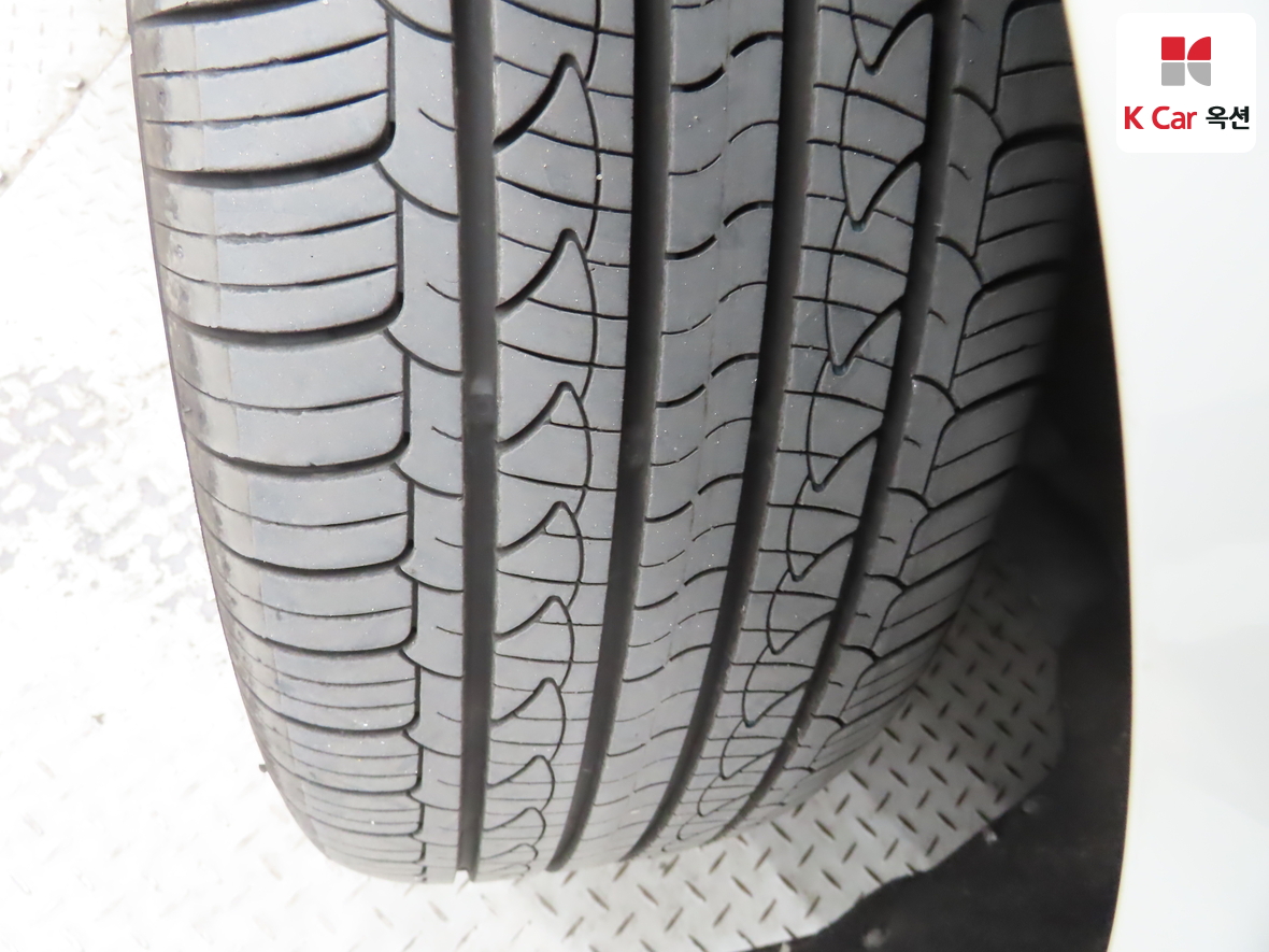 بيجو بيجو 2013 - صورة 33