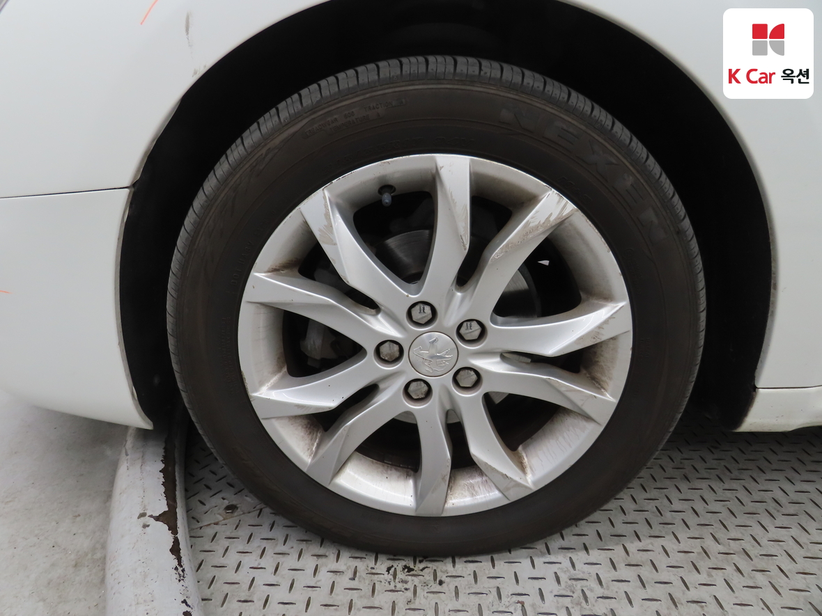 بيجو بيجو 2013 - صورة 49