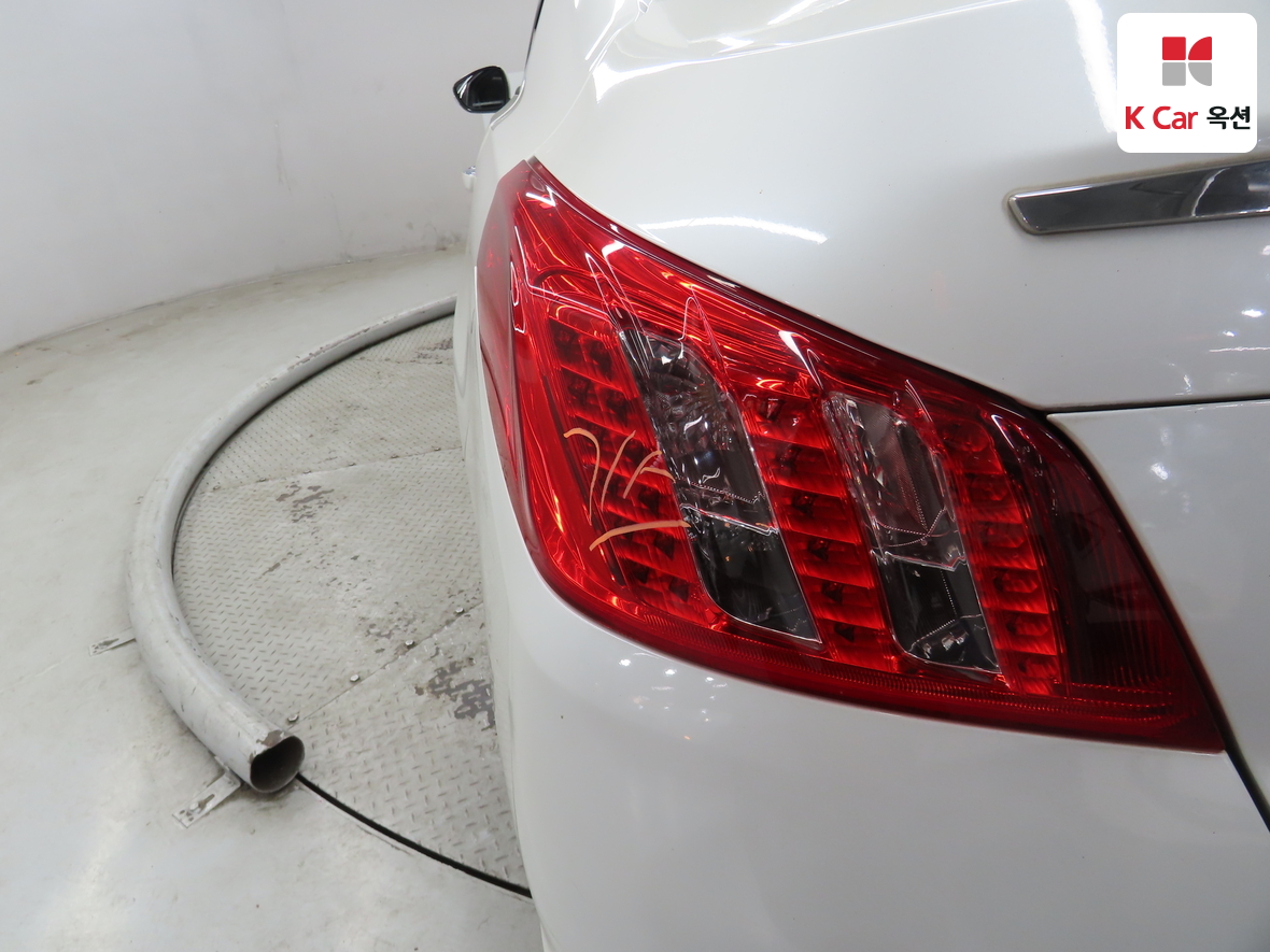 بيجو بيجو 2013 - صورة 37