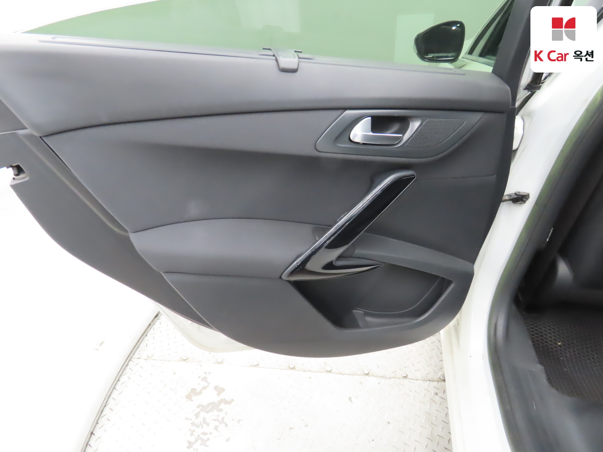 بيجو بيجو 2013 - صورة 24