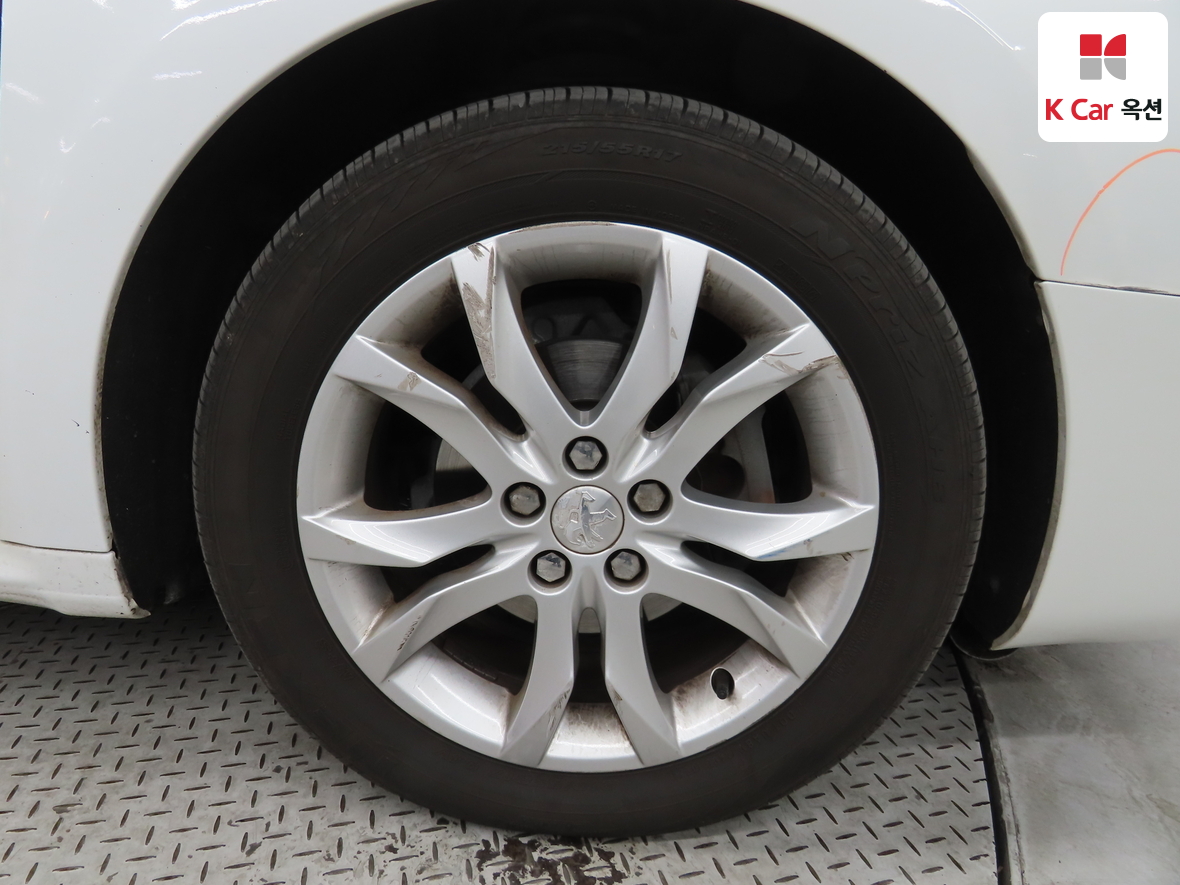 بيجو بيجو 2013 - صورة 46