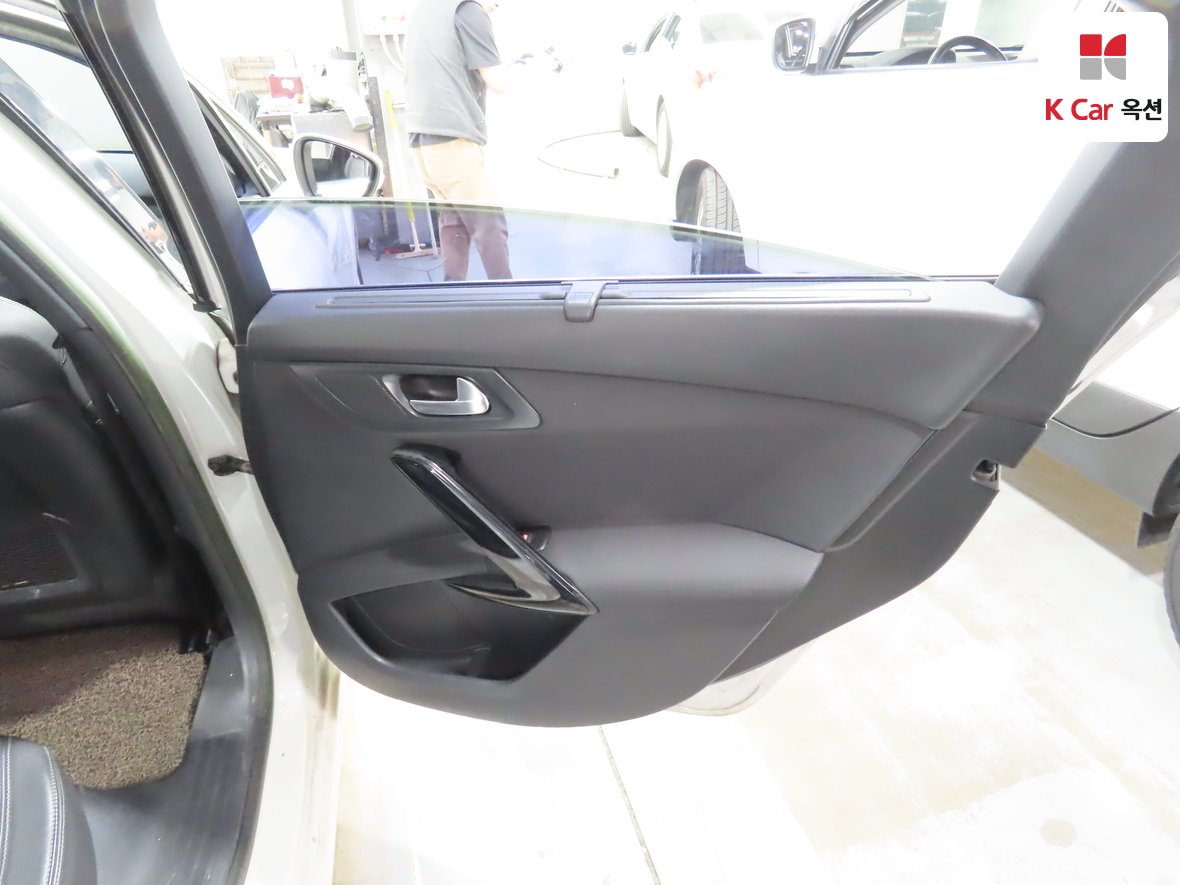 PEUGEOT 푸조 2013 - 이미지 30