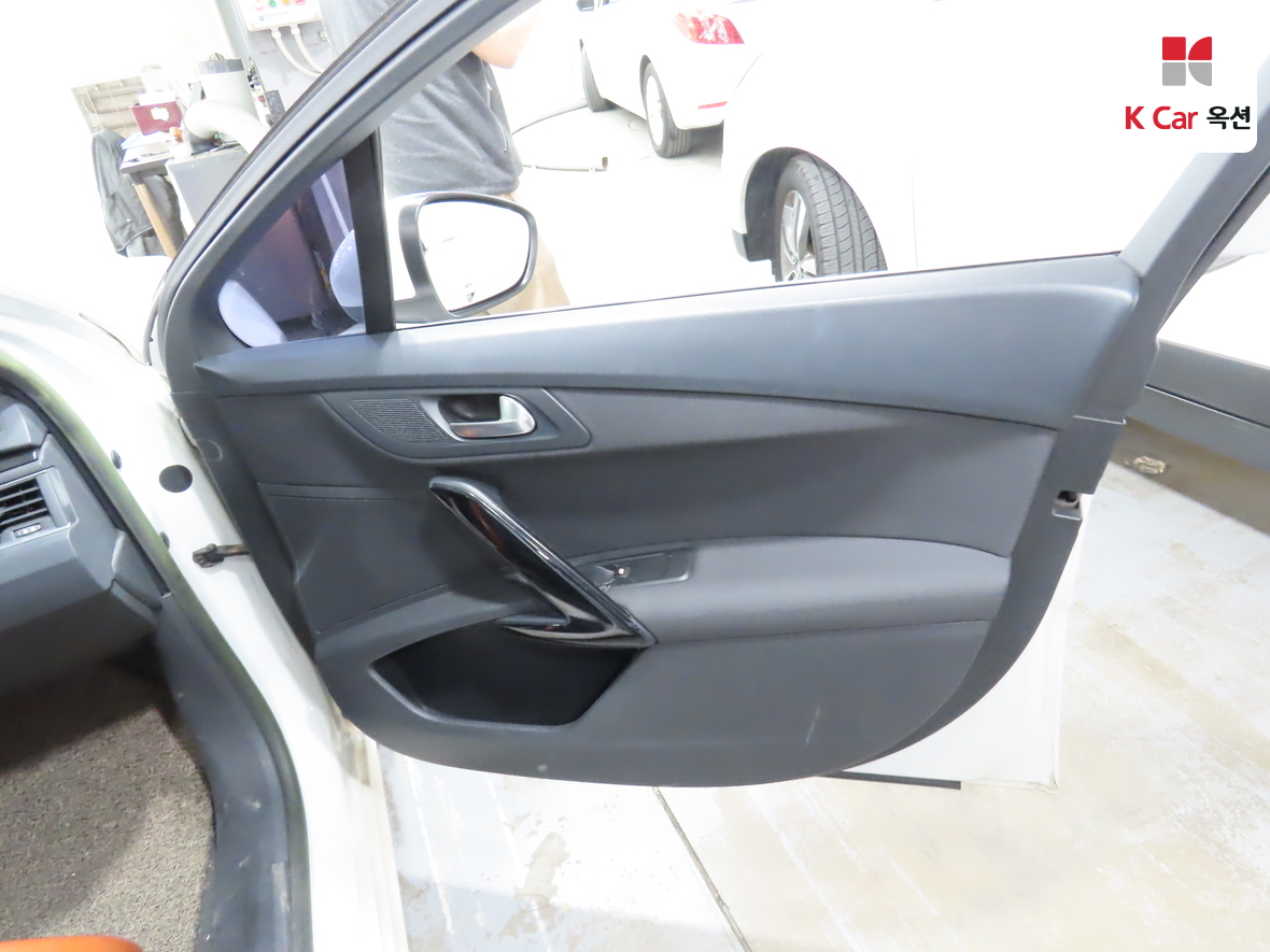 PEUGEOT 푸조 2013 - 이미지 32