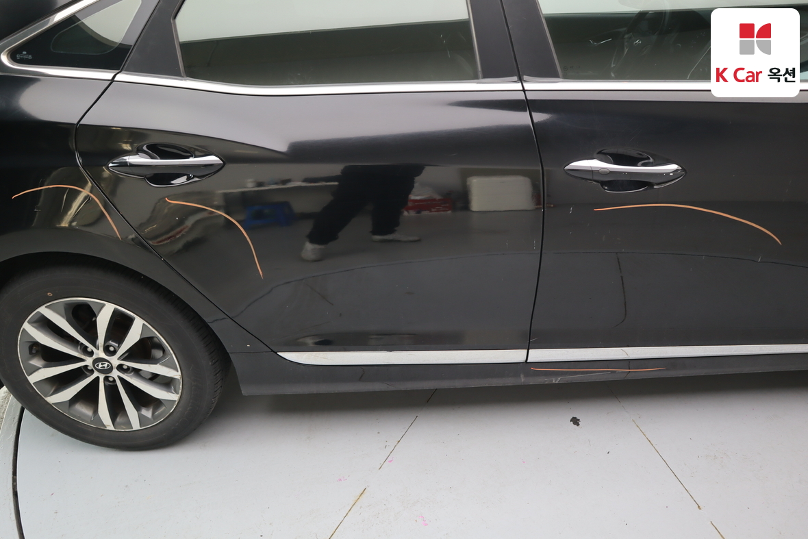 هيونداي أزيرا 2012 - صورة 42