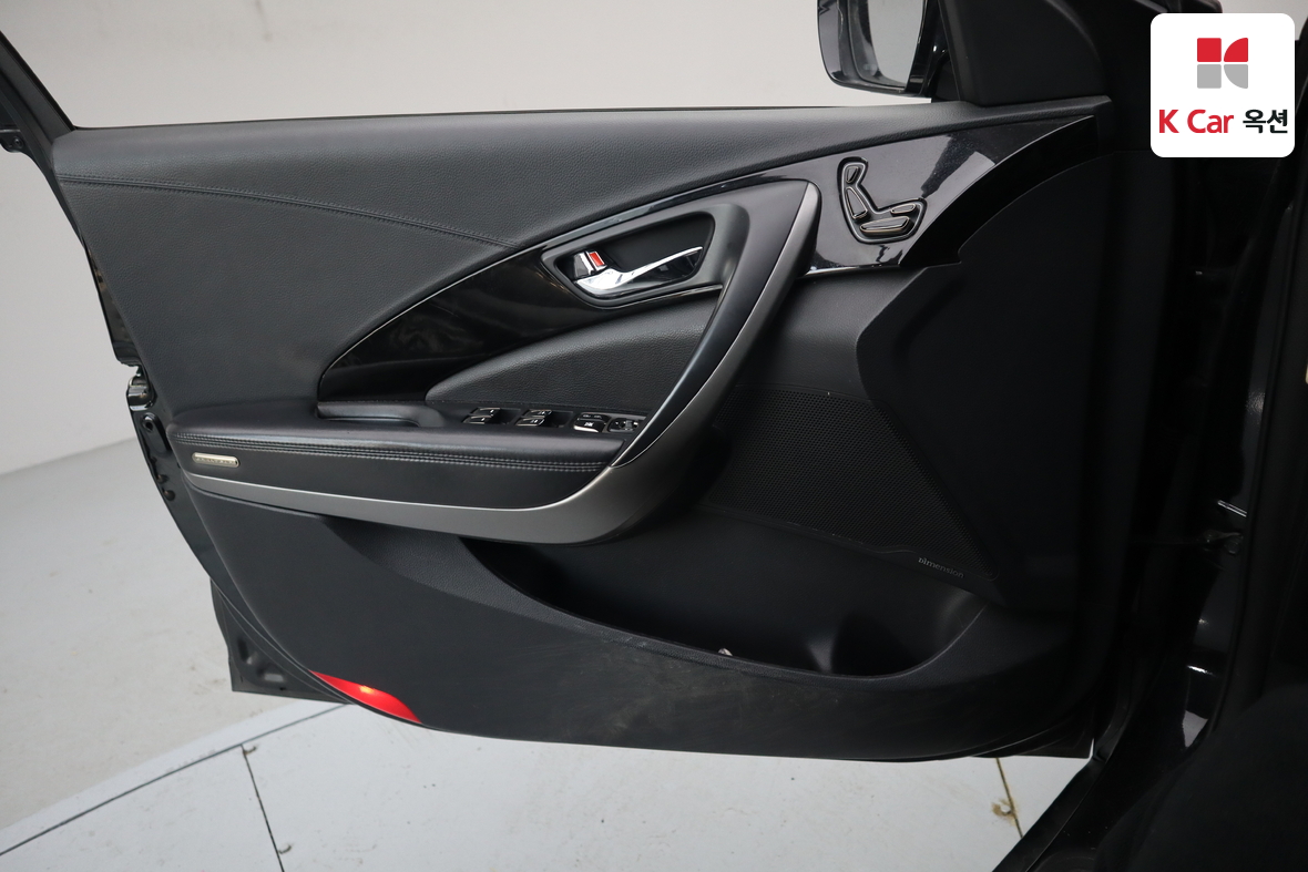 هيونداي أزيرا 2012 - صورة 8