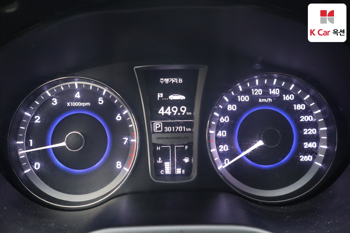 هيونداي أزيرا 2012 - صورة 5