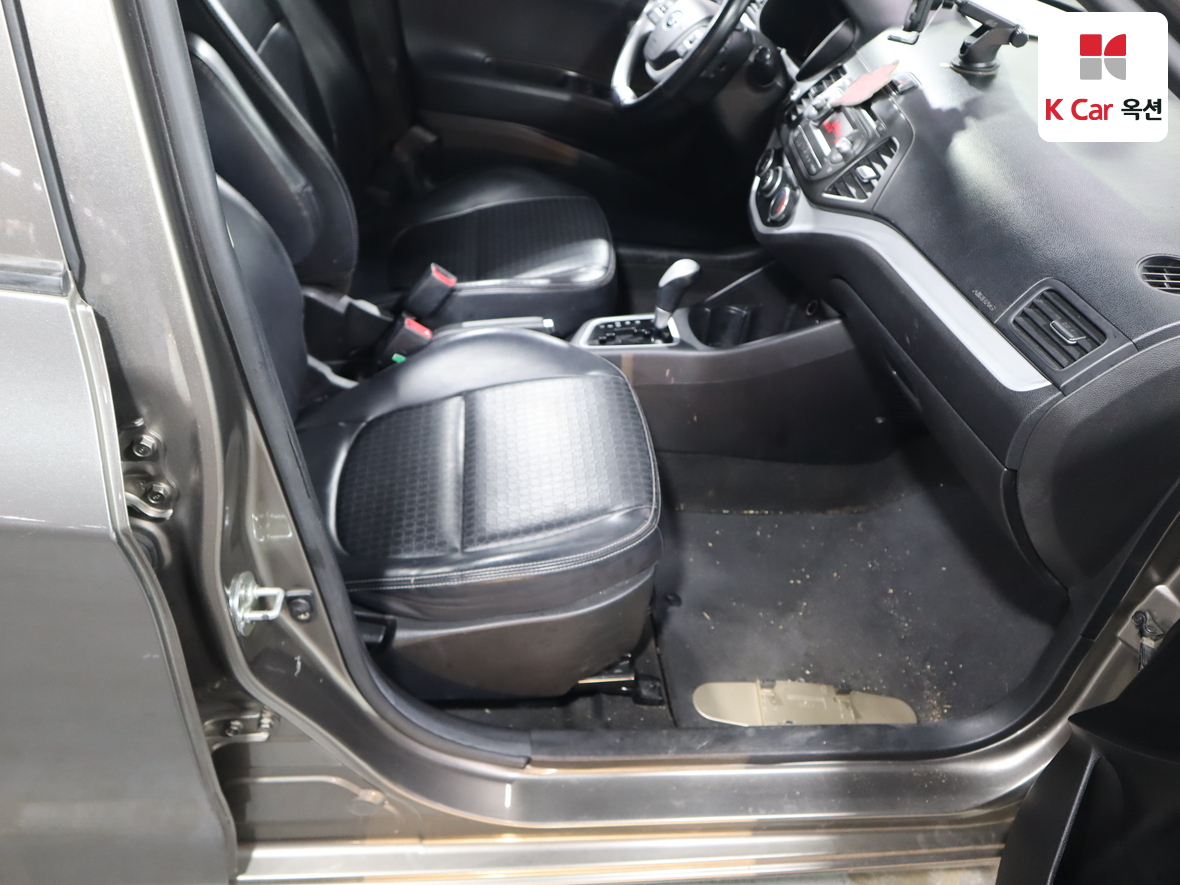 Kia Morning 2016 - Image 30