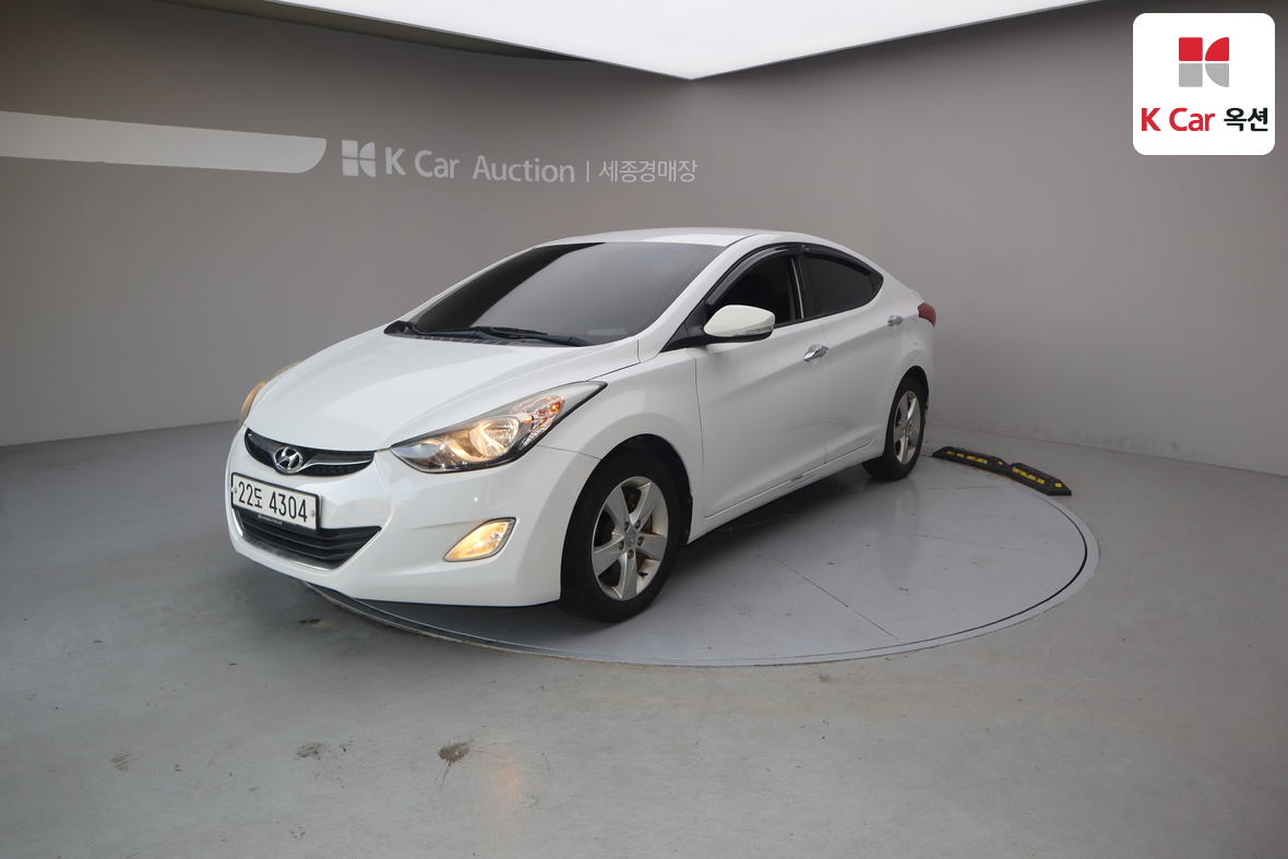Hyundai Elantra 2012 - Image 1