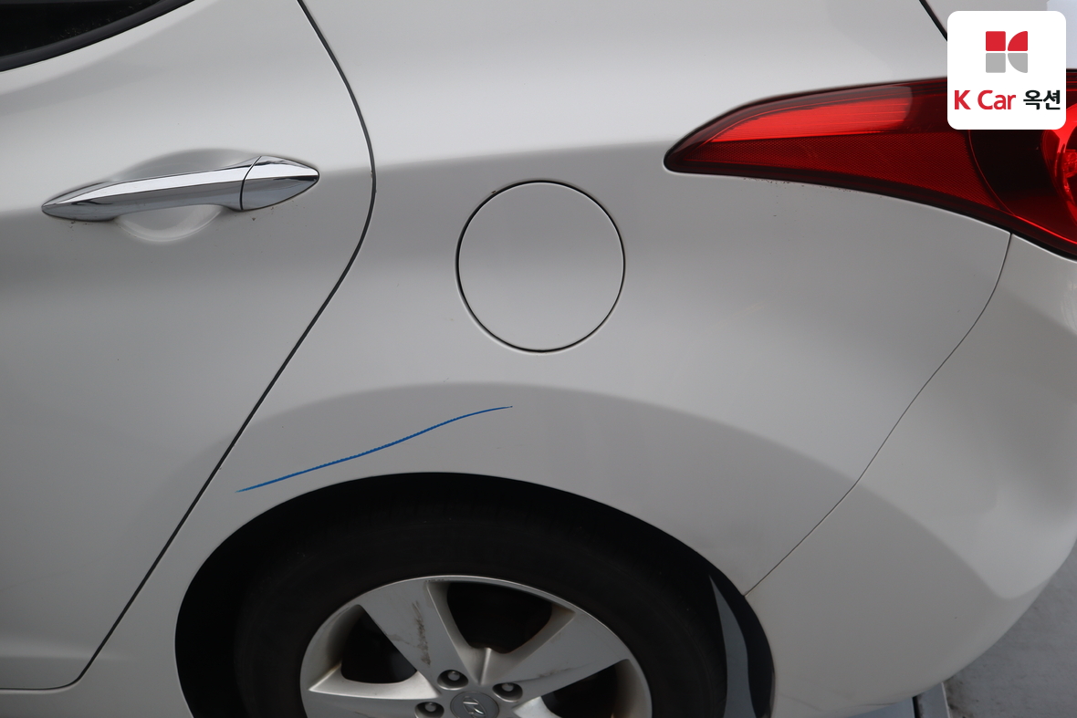 Hyundai Elantra 2012 - Image 33