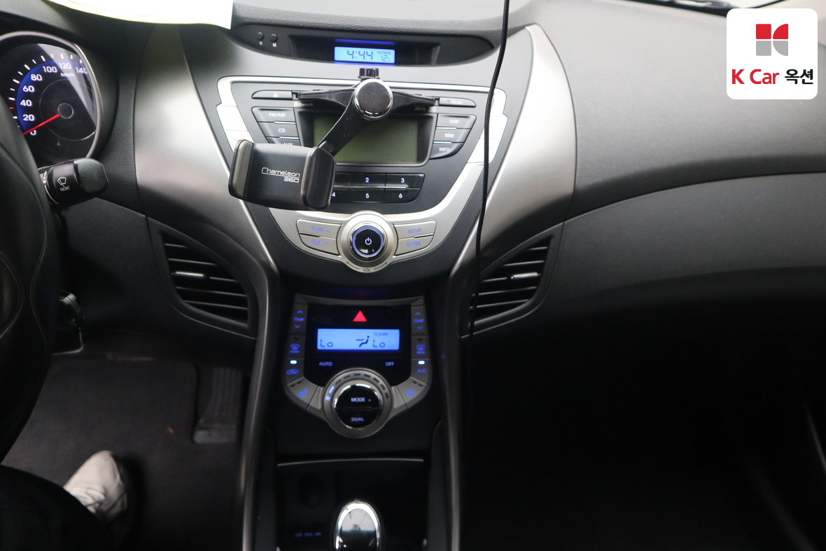 Hyundai Elantra 2012 - Image 6