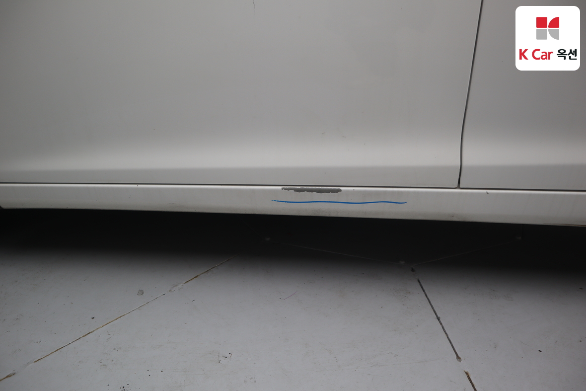 Hyundai Elantra 2012 - Image 32