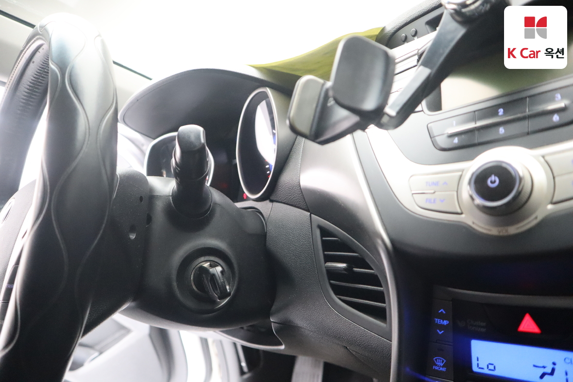 Hyundai Elantra 2012 - Image 11