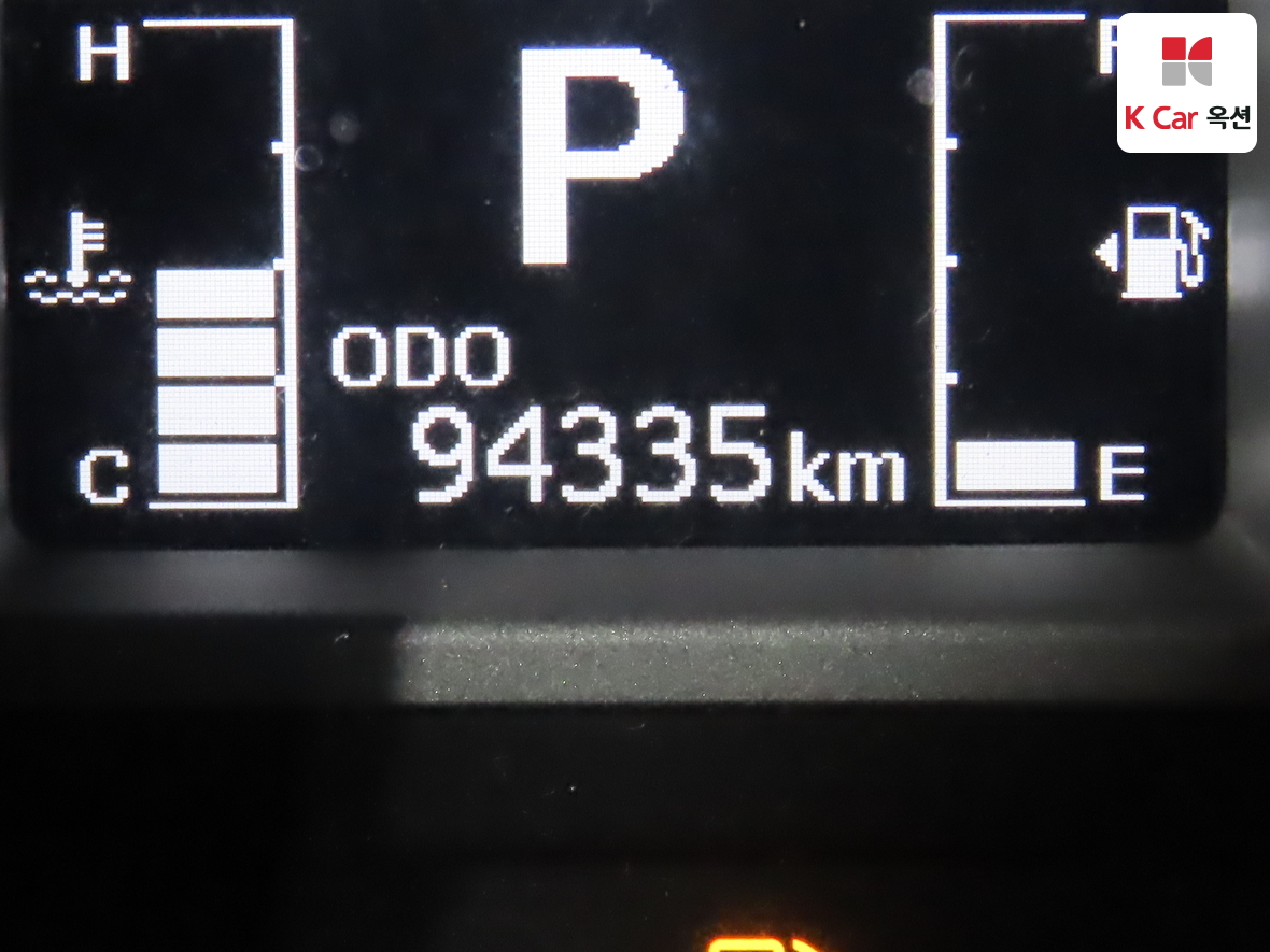 KG Mobility Tivoli 2015 - Image 4