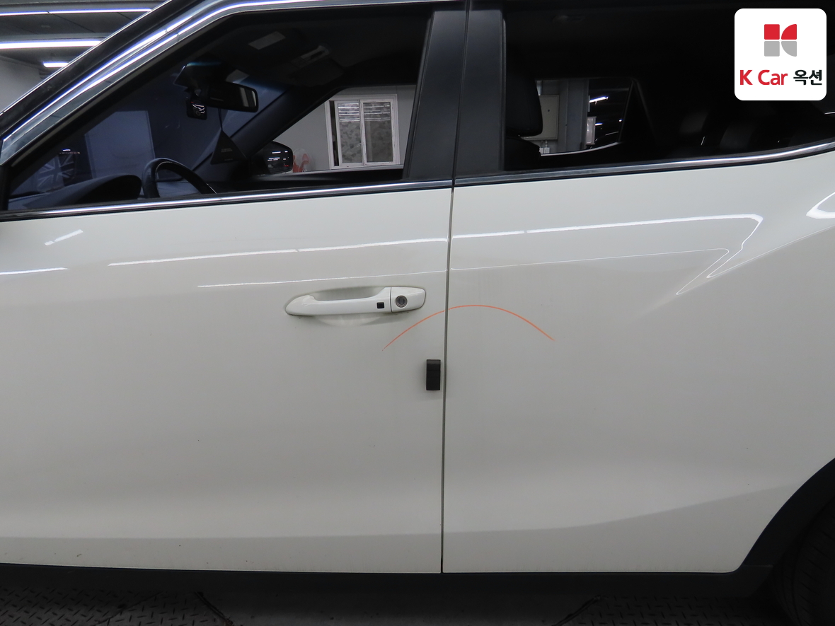 KG Mobility Tivoli 2015 - Image 35