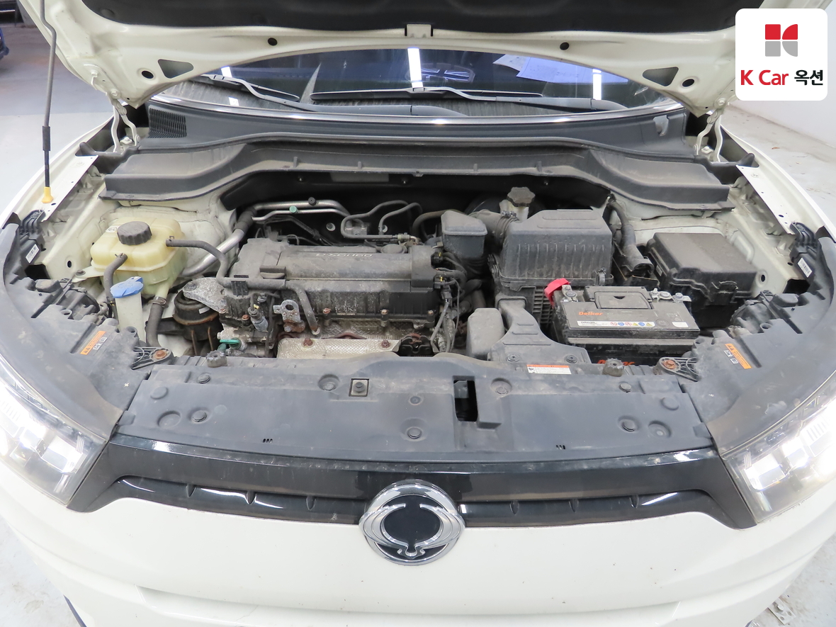 KG Mobility Tivoli 2015 - Image 32