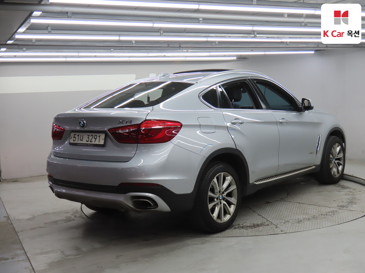 BMW X6 2017 - Image 2