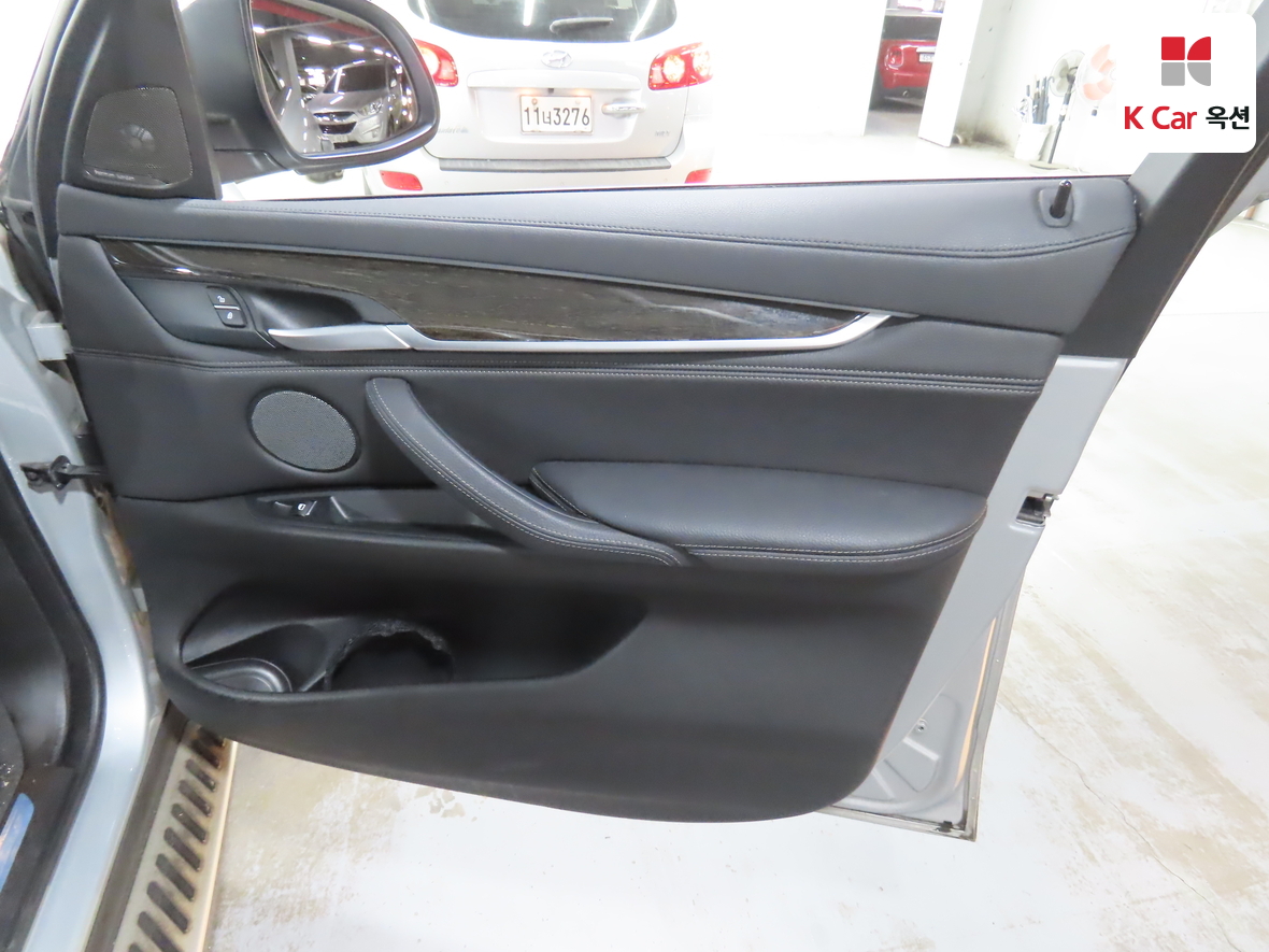 BMW X6 2017 - Image 31