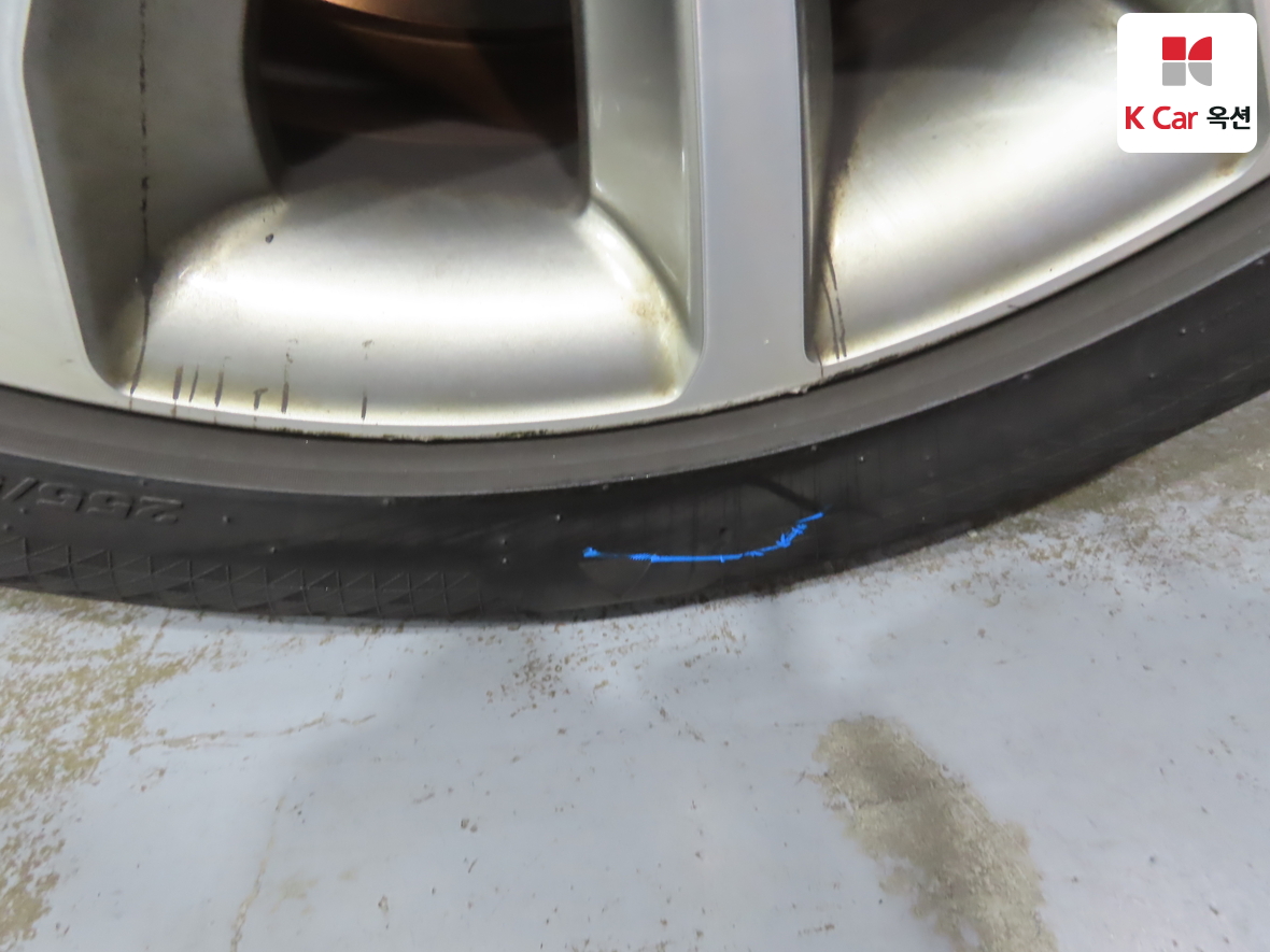 BMW X6 2017 - Image 47