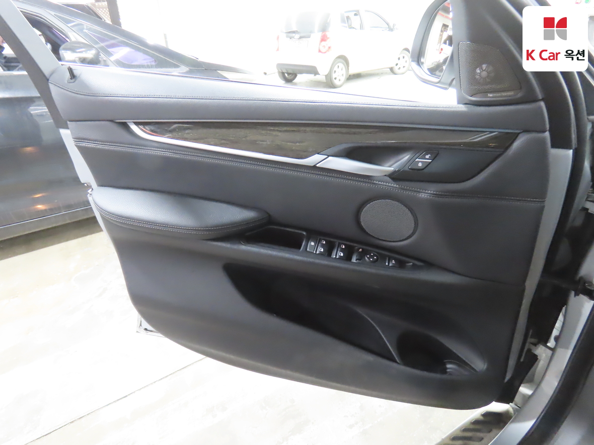 BMW X6 2017 - Image 8