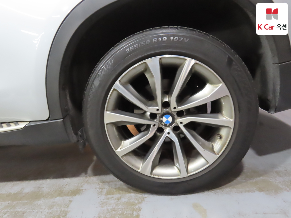 BMW X6 2017 - Image 51