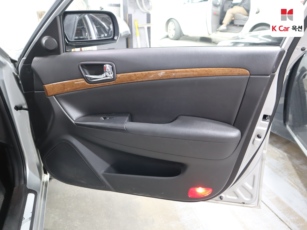 Hyundai Sonata 2009 - Image 29