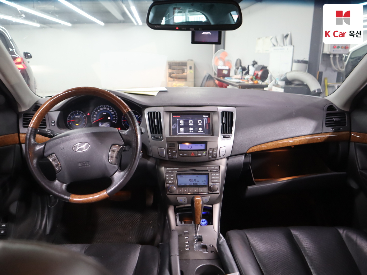 Hyundai Sonata 2009 - Image 3