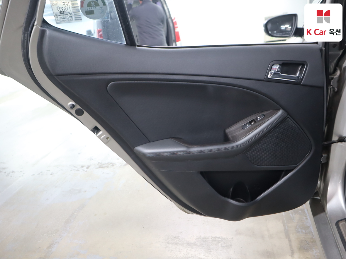 기아자동차 K5 2011 - 이미지 22