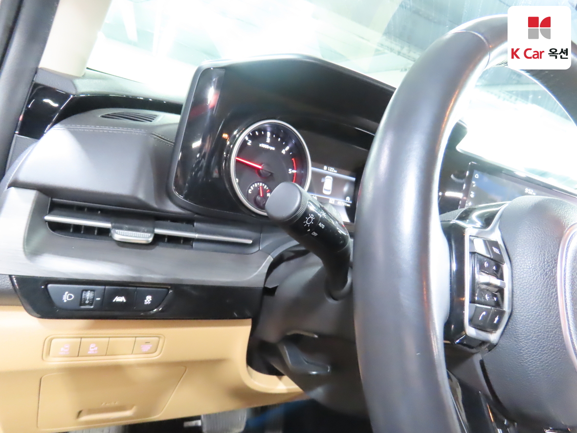 Kia Carnival 2023 - Image 9