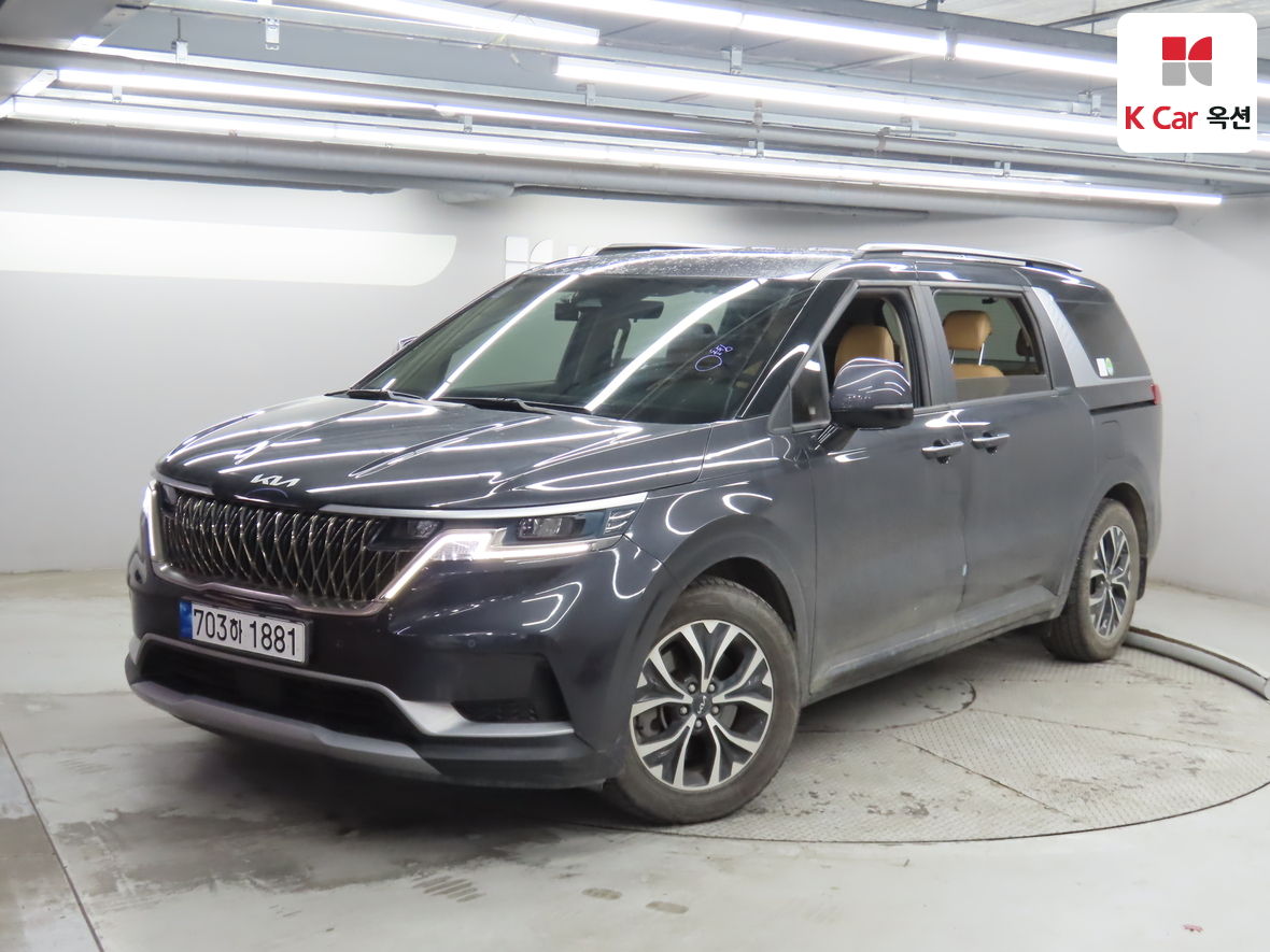 Kia Carnival 2023 - Image 1