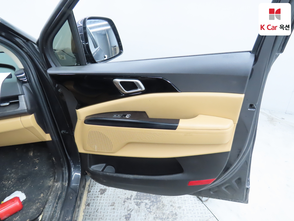 Kia Carnival 2023 - Image 27