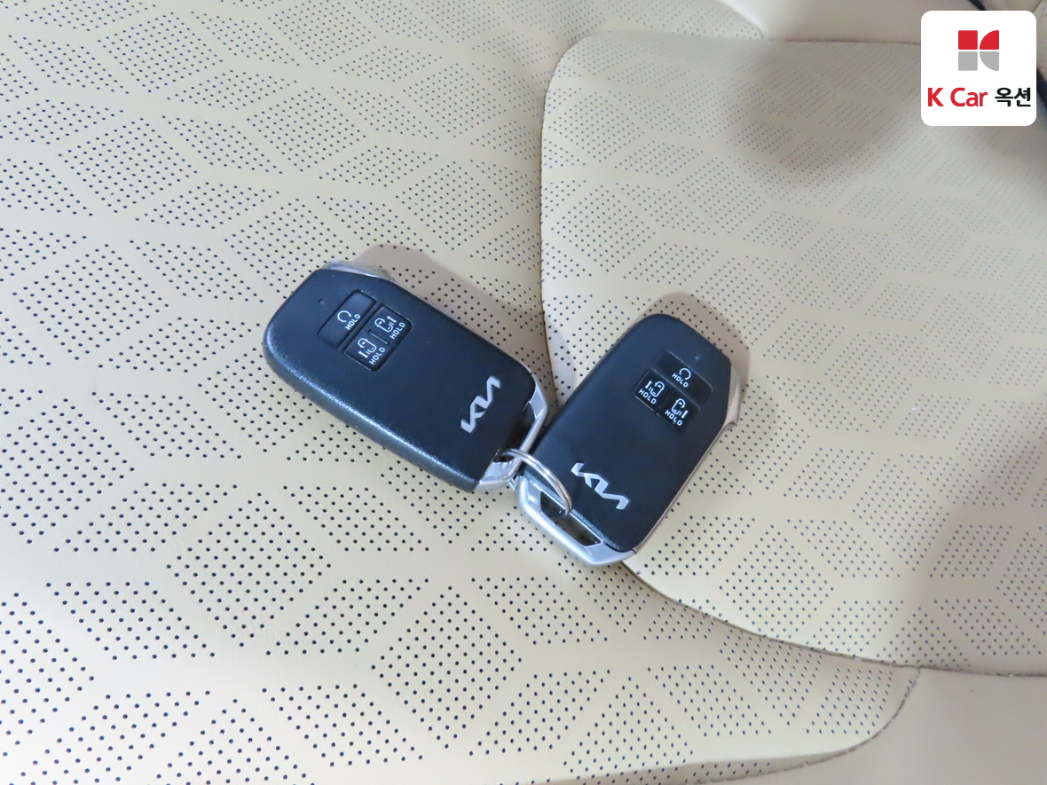 Kia Carnival 2023 - Image 17