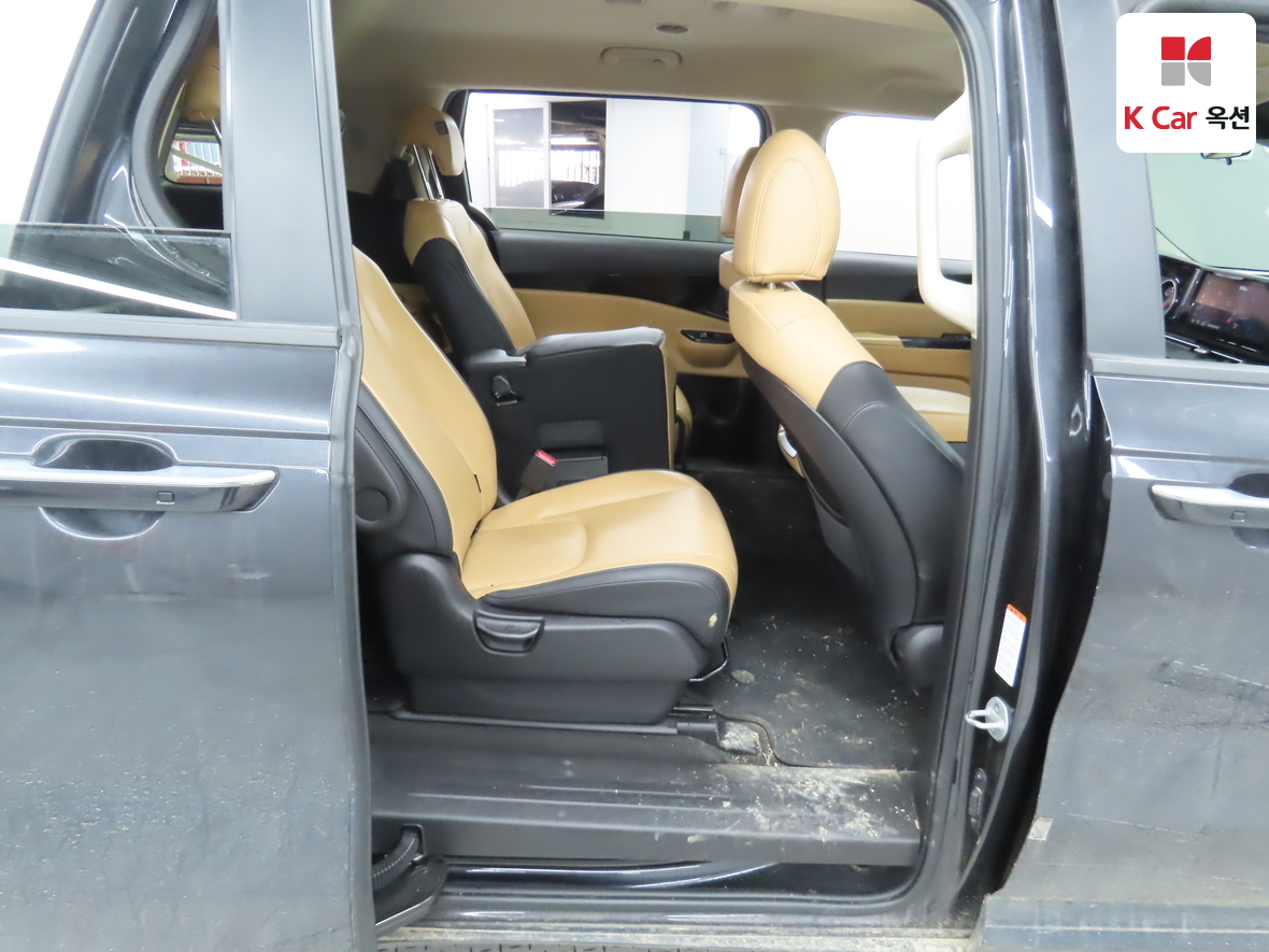 Kia Carnival 2023 - Image 26