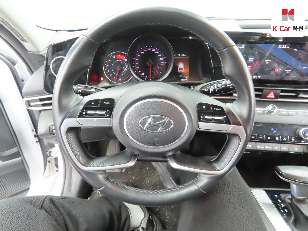 Hyundai Elantra 2021 - Image 10