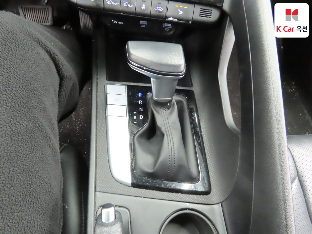 Hyundai Elantra 2021 - Image 16