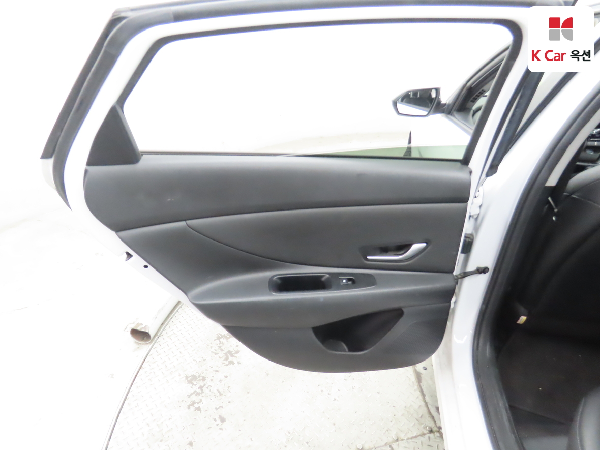 Hyundai Elantra 2021 - Image 22