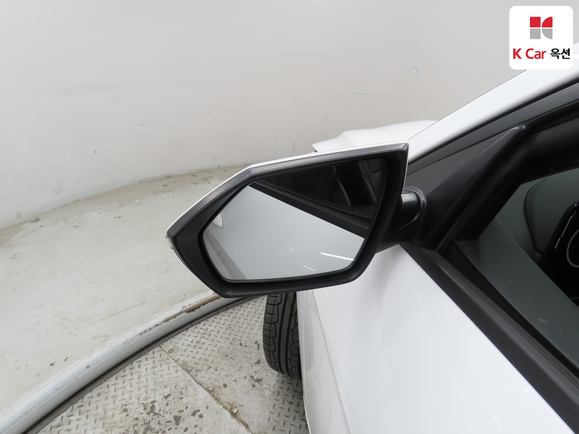 Hyundai Elantra 2021 - Image 21