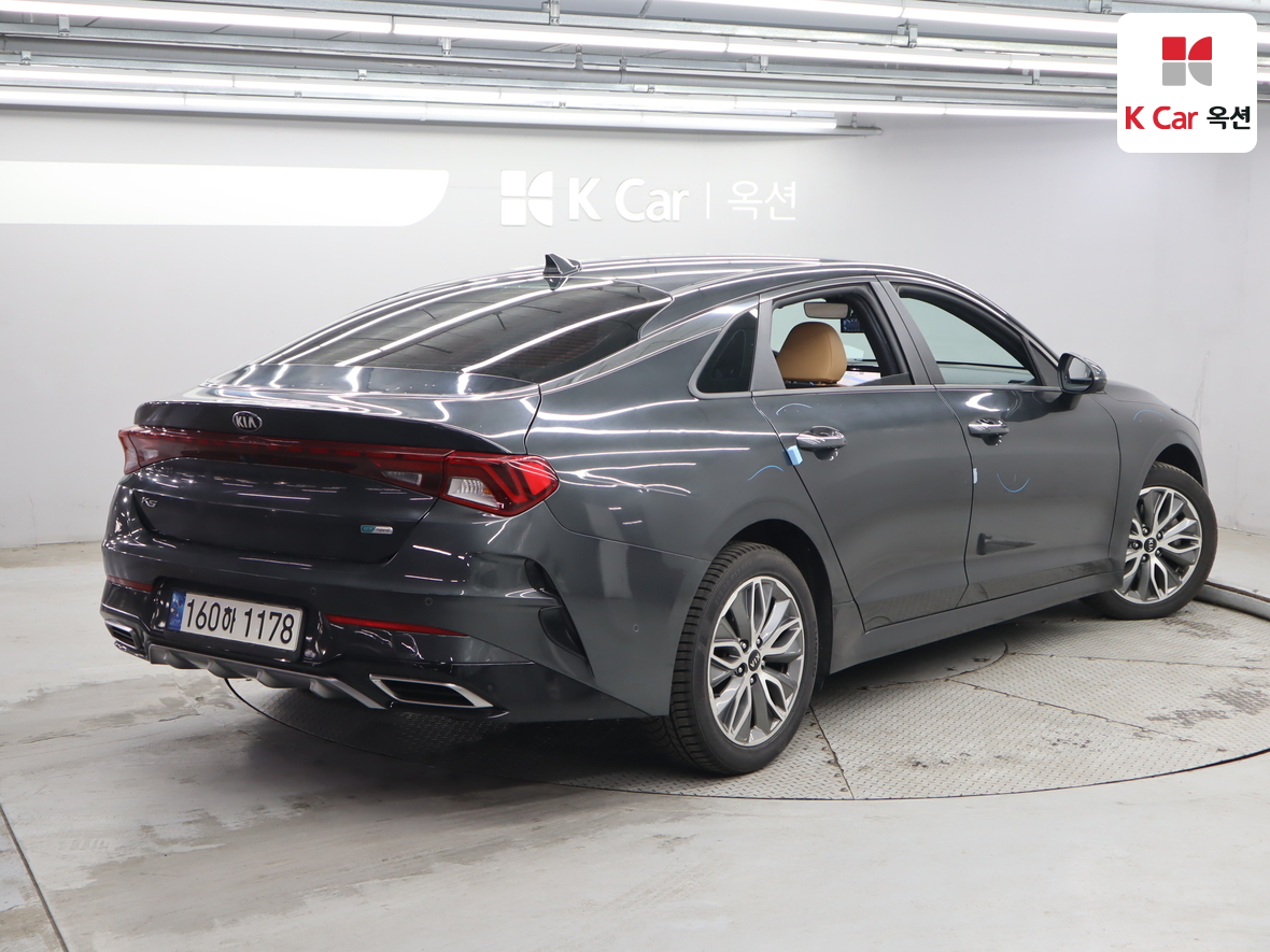 Kia K5 2021 - Image 2