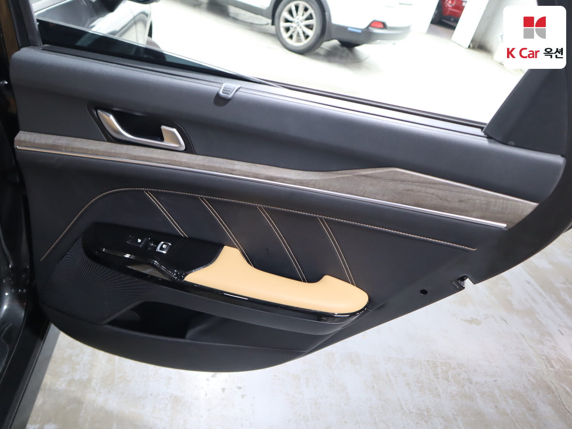 Kia K5 2021 - Image 25