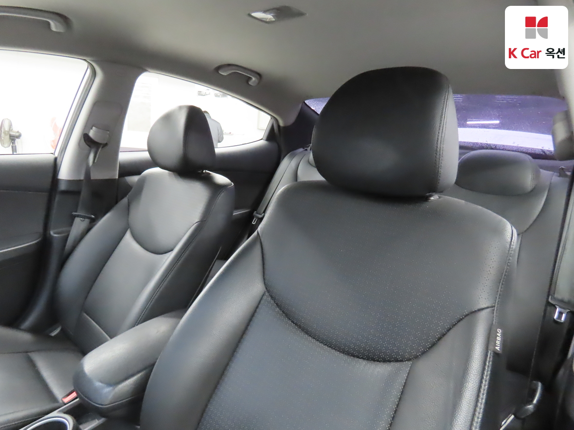 هيونداي إلانترا 2014 - صورة 19