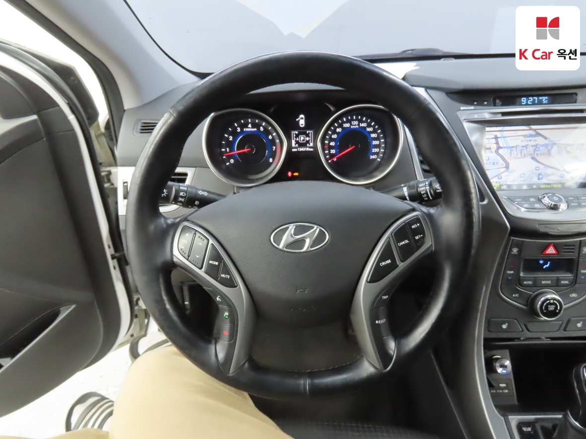 هيونداي إلانترا 2014 - صورة 10