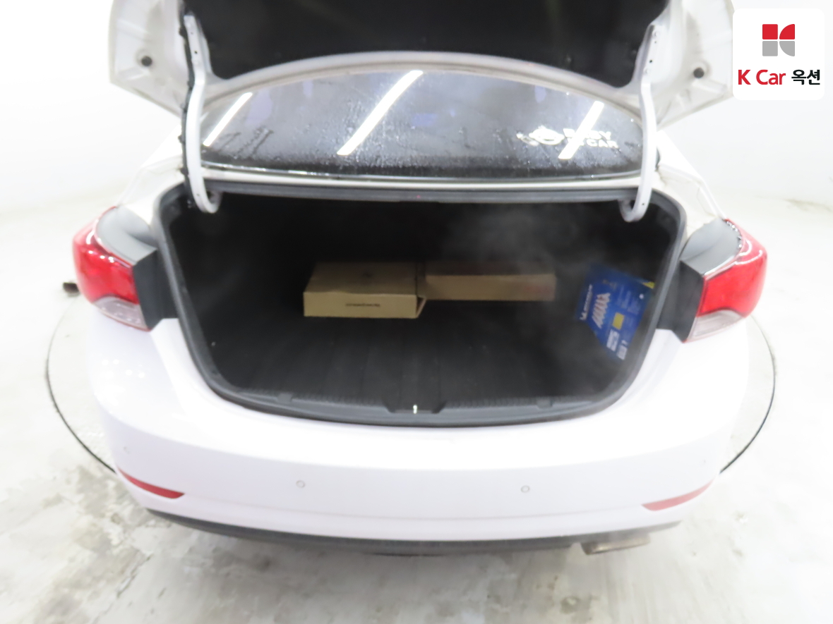 هيونداي إلانترا 2014 - صورة 24