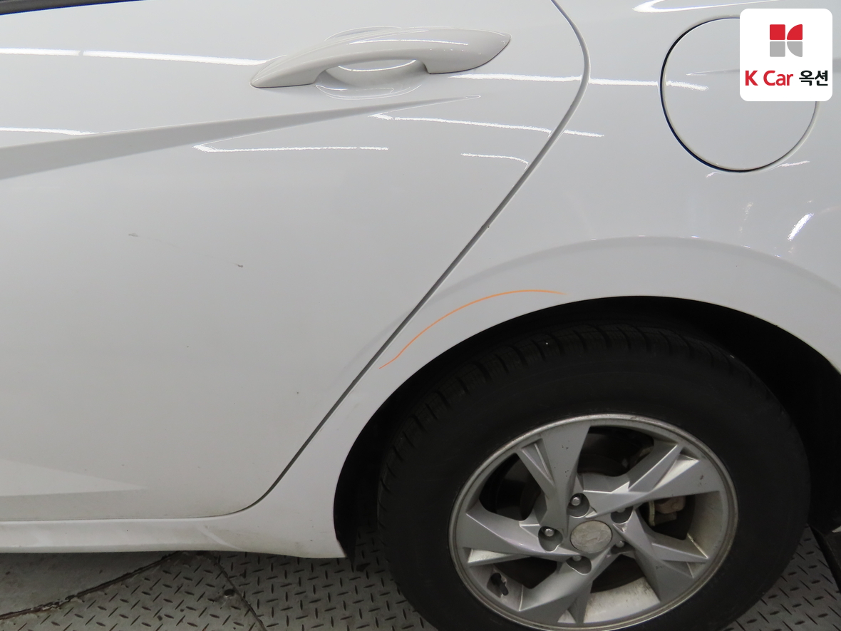 Hyundai Elantra 2021 - Image 37