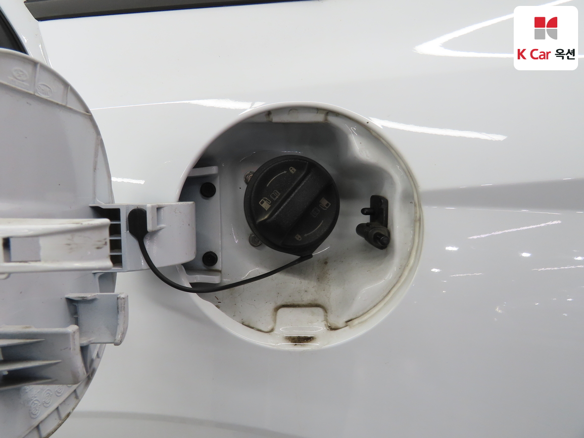 Hyundai Elantra 2021 - Image 24