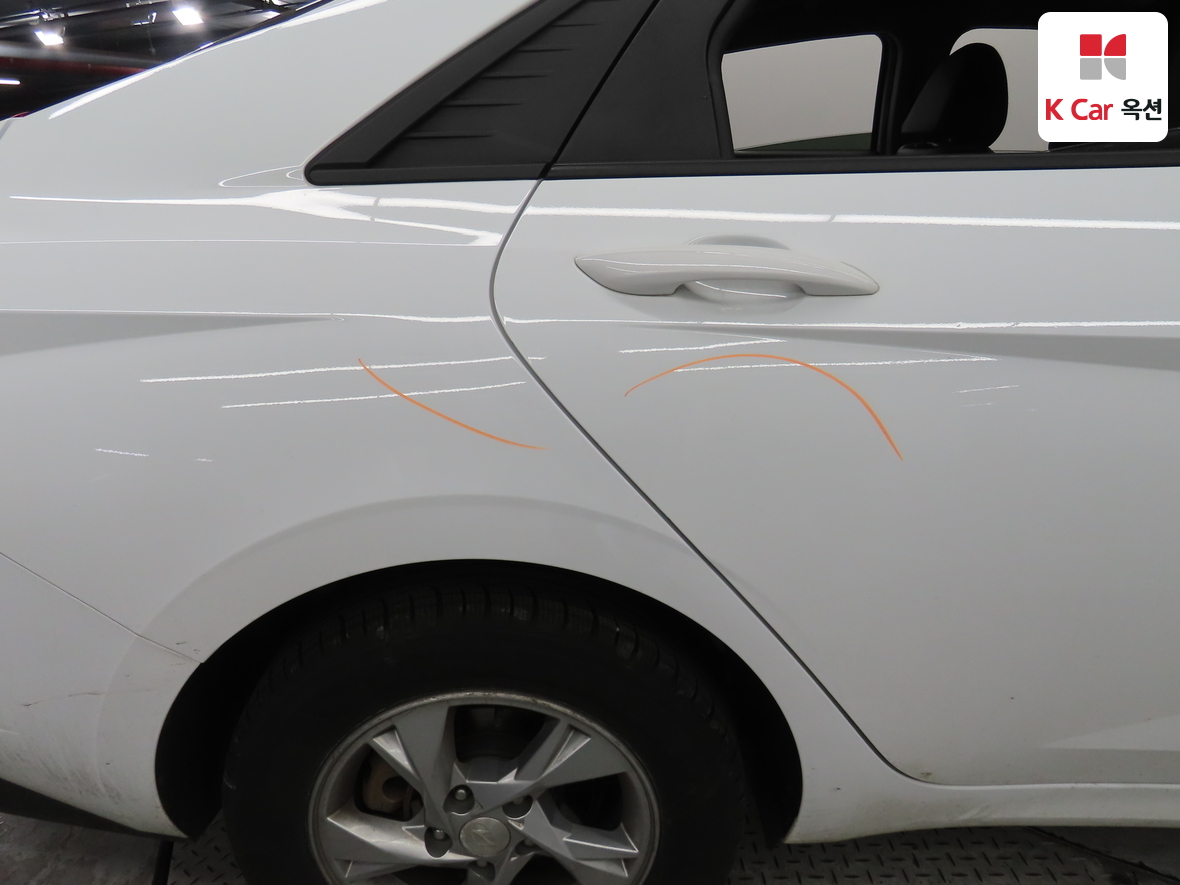 Hyundai Elantra 2021 - Image 38