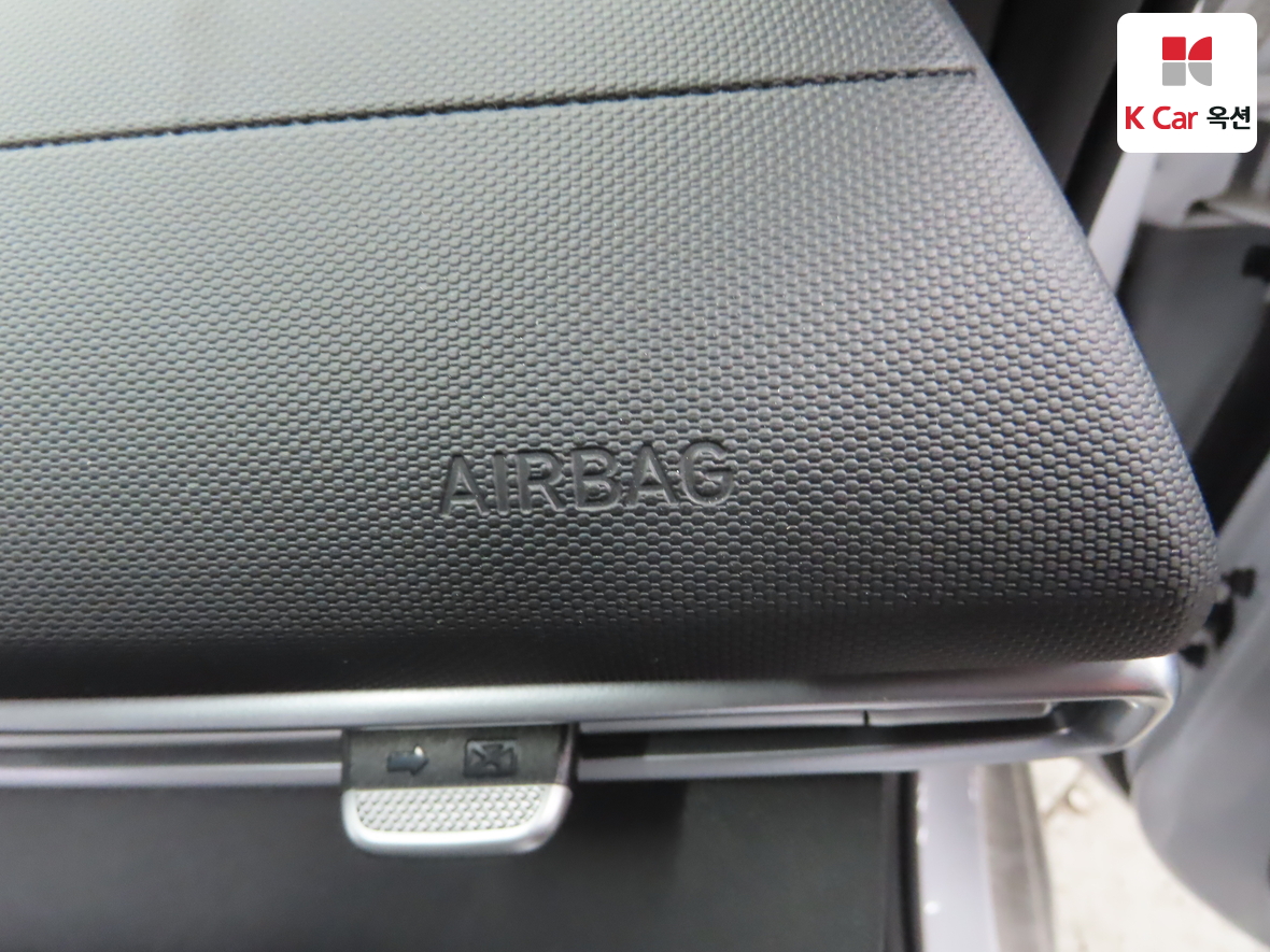 Hyundai Elantra 2021 - Image 30